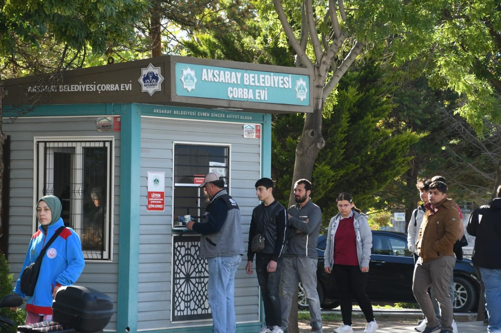 Aksaray’da sabahın ilk ışıkları: Başkanın Dinçer’in sıcak çorba ikramıyla aydınlanıyor!