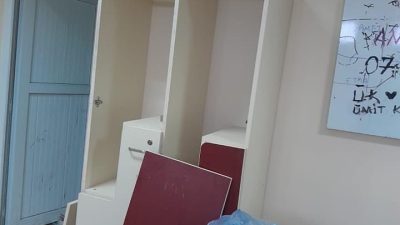 Kadınlar futbol maçında şok olaylar: Saha içinde kavga ettiler, soyunma