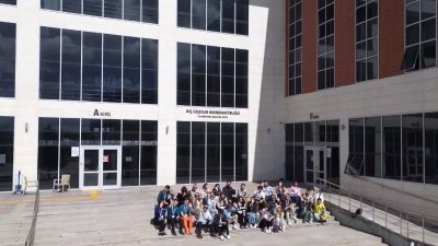 Aksaray Üniversitesi tarafından üniversiteli gençlere yönelik eğitim programları devam ediyor.