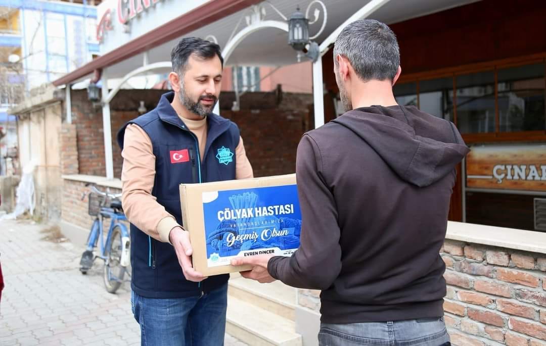 Aksaray Belediyesi çölyak hastalarının yanında olmaya devam ediyor