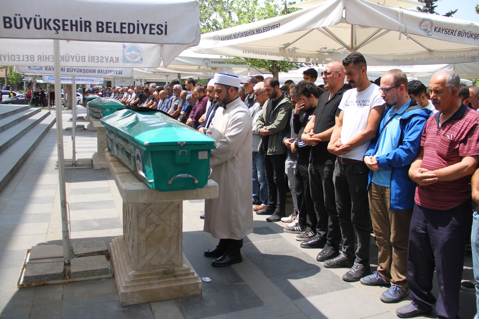 Aksaray’da Sosyal Medya Faciası: Kamyonetin Çarptığı Neşet Turan’ın Cenazesi Kayseri’de Defnedildi!