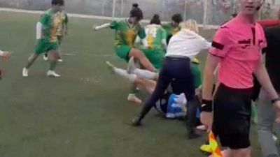Aksaray’da dün Dağılgan sentetik sahada oynanan Kadınlar 3. ligi mücadelesinde