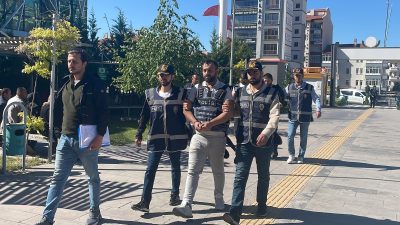 Niğde’de bir kişinin kız arkadaşının evinde bıçakla öldürülmesiyle ilgili gözaltına