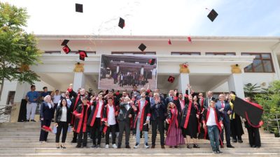 Aksaray Hacı Ömer Usluer Özel Eğitim Meslek Okulu öğrencileri mezuniyet