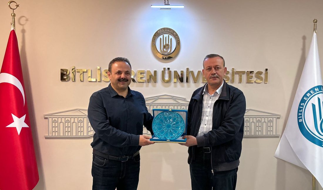 Aksaray Üniversitesi Rektörü Prof.