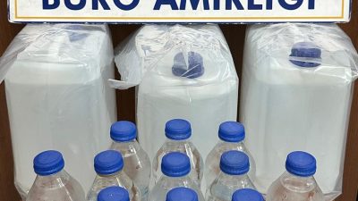 Akşehir’de sahte alkol üreten şüpheliye adli işlem uygulandı. İlçe Emniyet
