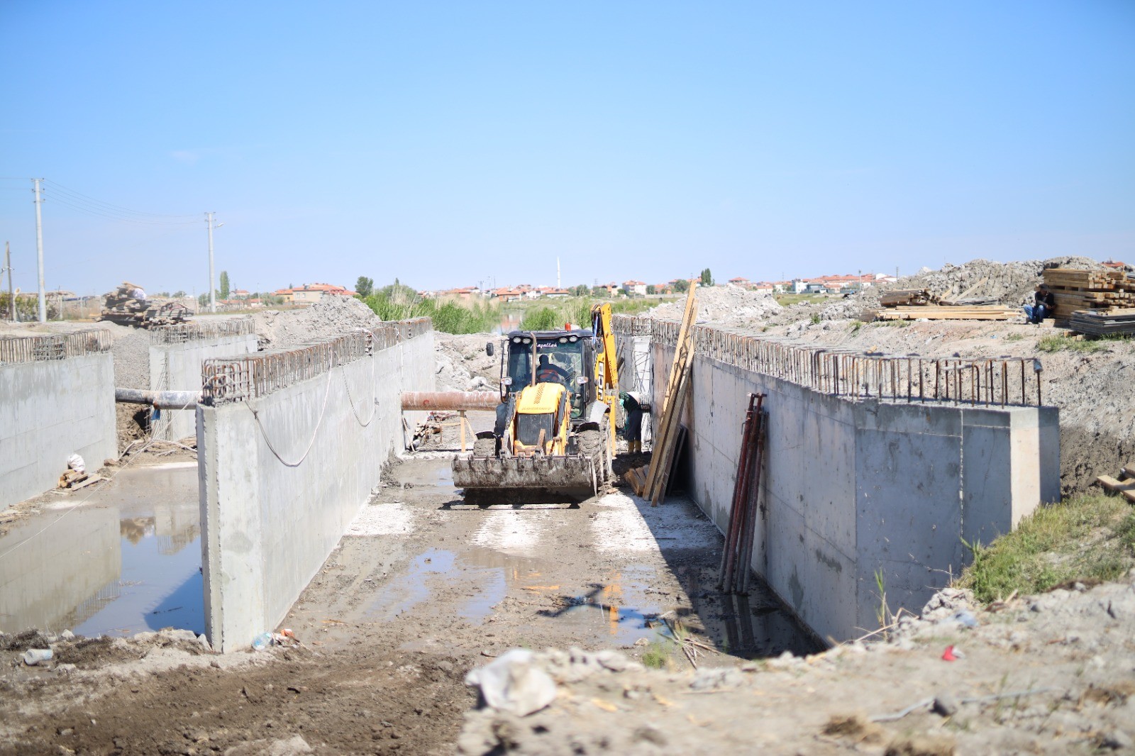 Karasu Deresi Üzerine Yapılan Köprü Ve Yol Çalışması İle OSB ve ASTİM’e Ulaşım Kolaylaşıyor