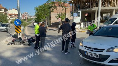 Aksaray Kurtuluş Mahallesi'nde sabah saatlerinde meydana gelen trafik kazasında, elektrikli