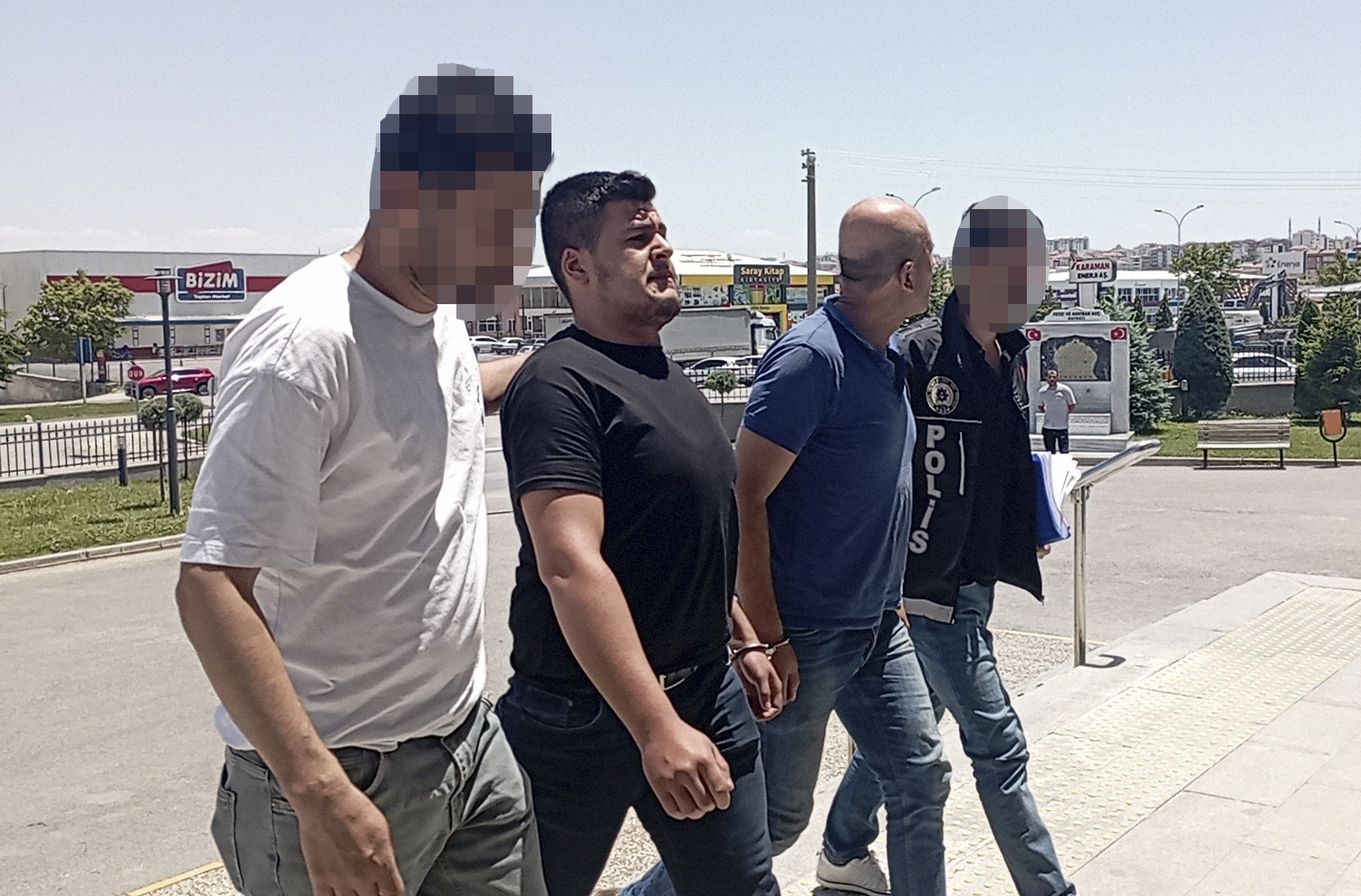 Uyuşturucu operasyonunda 3 zanlı tutuklandı