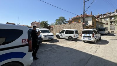 Konya’da kavga ettiği arkadaşının üvey babasınca bıçaklanan genç hayatını kaybetti.