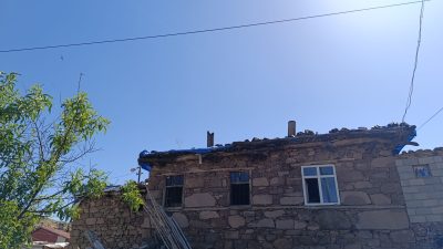 Konya’nın Seydişehir ilçesinde bir evde çıkan yangında ev kullanılmaz hale