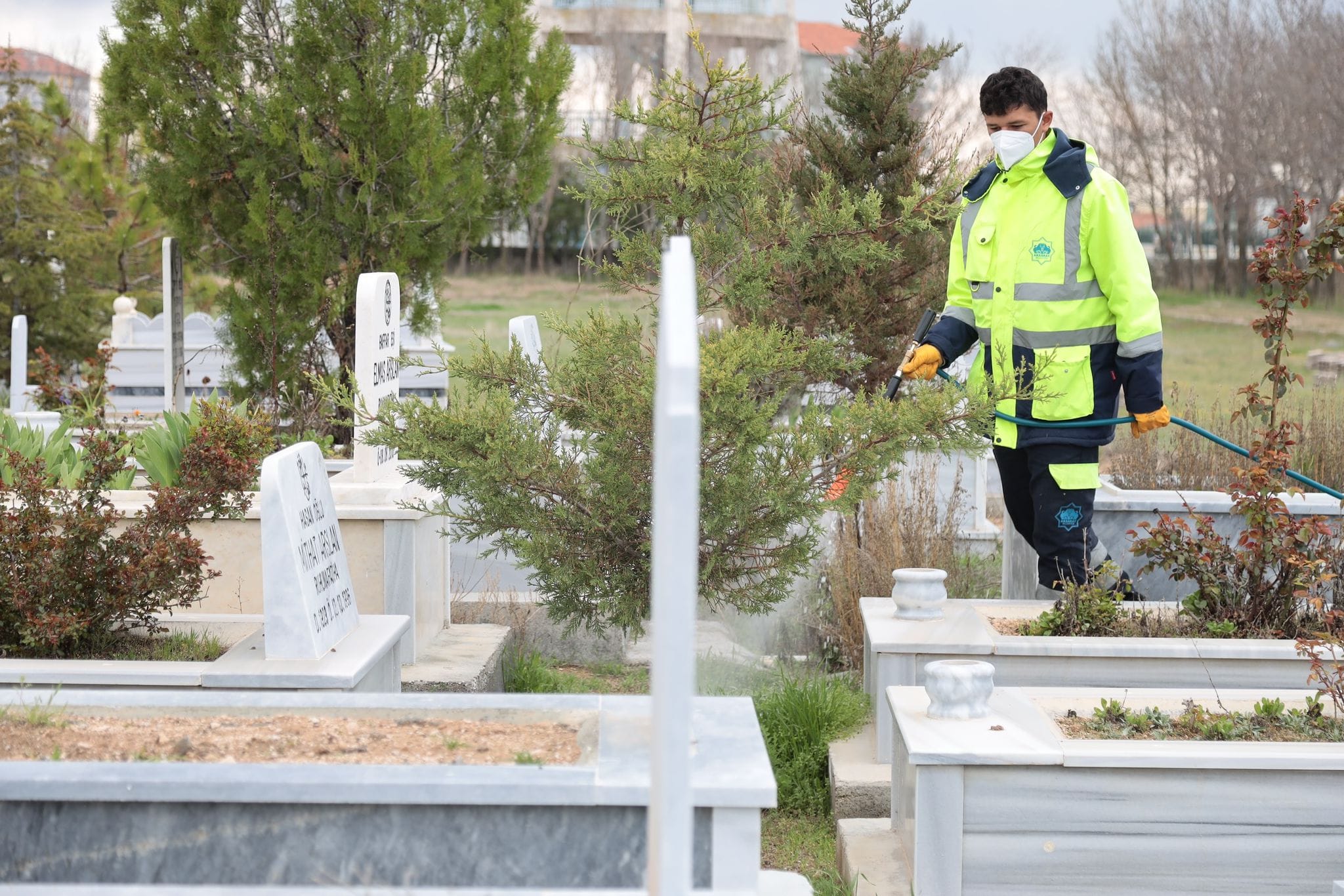 Aksaray Belediyesi Kabristanlıklarda Bayram Hazırlığı Başlattı