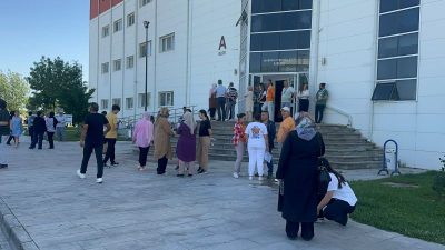 Tüm yurtta olduğu gibi Aksaray'da da Yükseköğretim Kurumları Sınavları (YKS)