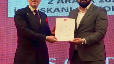 Yeniden Refah Partisi Aksaray İl Başkanı Mustafa Selvi istifa etti.