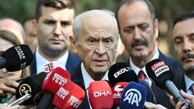 Bizde çatlama olmaz, kaya gibiyiz' diyen Milliyetçi Hareket Partisi Genel