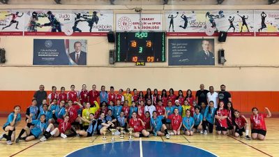 Minikler Hentbol altyapı müsabakaları tamamlandı. Kızlarda Aksaray Belediye S.K. şampiyon