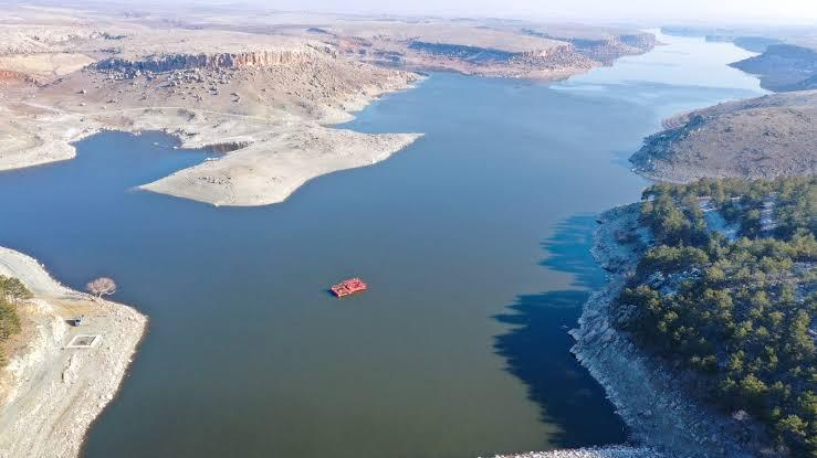 Aksaray’da Su Krizi Uyarısı: Başkan Dinçer’den Büyük Çağrı!