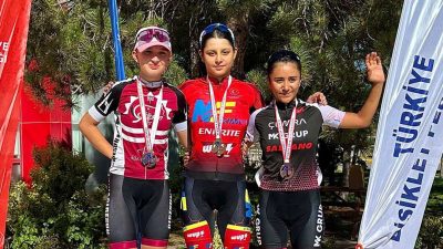 Denizlili milli sporcu Buse Ertekin, Aksaray’da gerçekleşen Bisiklet Türkiye Yol
