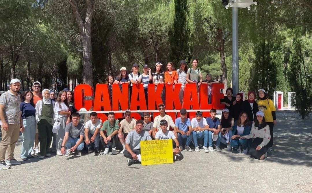 Sınav Stresini Çanakkale’de Attılar: Sultanhanılı Öğrencilerin Unutulmaz Gezisi!
