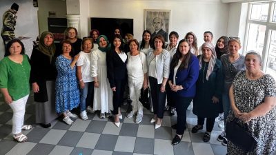 Cumhuriyet Halk Partisi Aksaray Merkez İlçe Kadın Kolları Başkanı Berrin