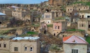 Demirci’de faaliyet gösteren Sosyal Yardımlaşma ve Dayanışma Derneği, ihtiyaç sahibi