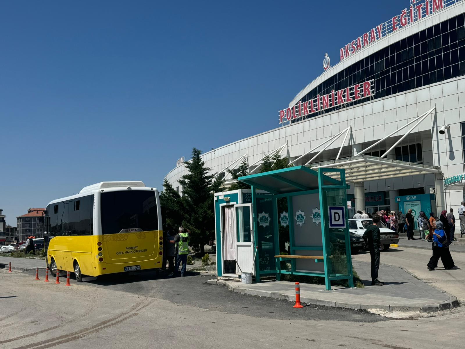 Aksaray Belediyesinden hastane önüne yeni otobüs durağı 