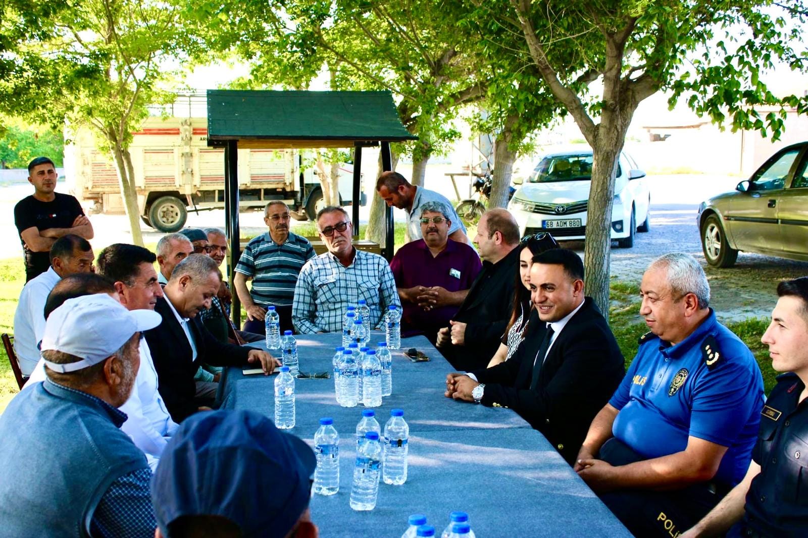 Kaymakam Melikoğlu köy halkıyla buluştu, içme su sorunu ele alındı