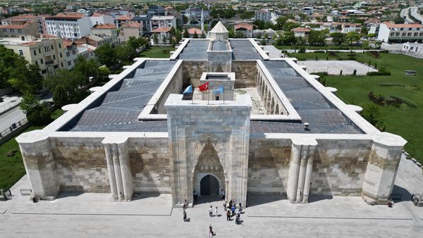 Aksaray’ın gizli hazinesi: Sultanhanı Kervansarayı ilgi odağı oldu!