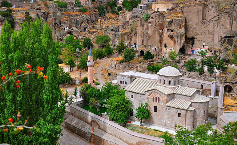 Aksaray’ın doğal güzelliği; Manastır Vadisi