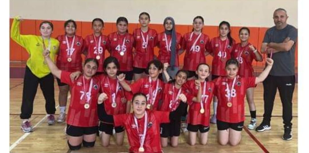 Aksaray Belediyespor Minik Kız