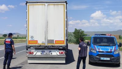 Niğde’nin Altunhisar ilçesinde Kurban Bayramı öncesinde kurban sevklerine ilişkin denetim