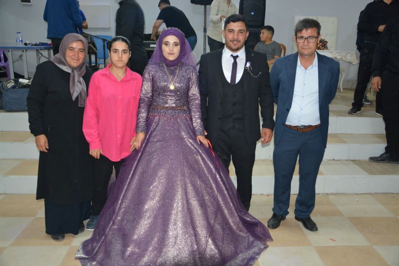 Aksaray Posta Gazetesi muhabiri Çapan Tevatir ve Meryem Tevatir’in kızı