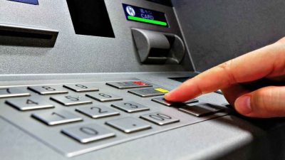 Kurban Bayramı'nın sona ermesiyle birlikte 15 banka, ATM'lerden günlük nakit