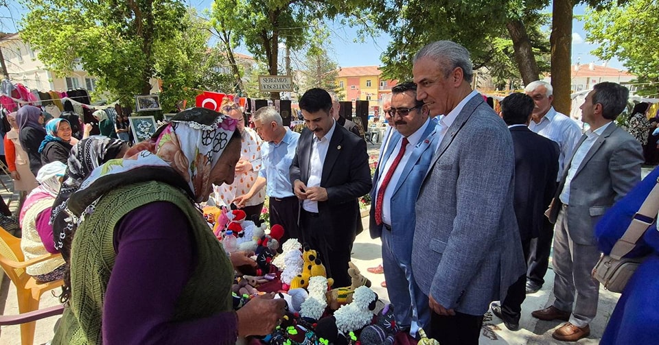 Gülağaç’ta “Hayat Boyu Öğrenme Haftası Kutlamaları” kapsamında sergi düzenlendi