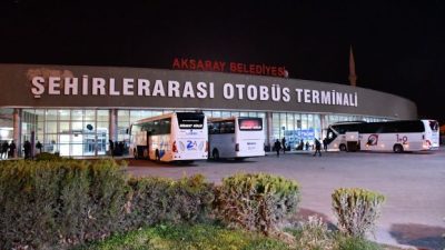 Aksaray'da, bayram tatili öncesi terminalde büyük bir yoğunluk yaşanıyor. Otobüs