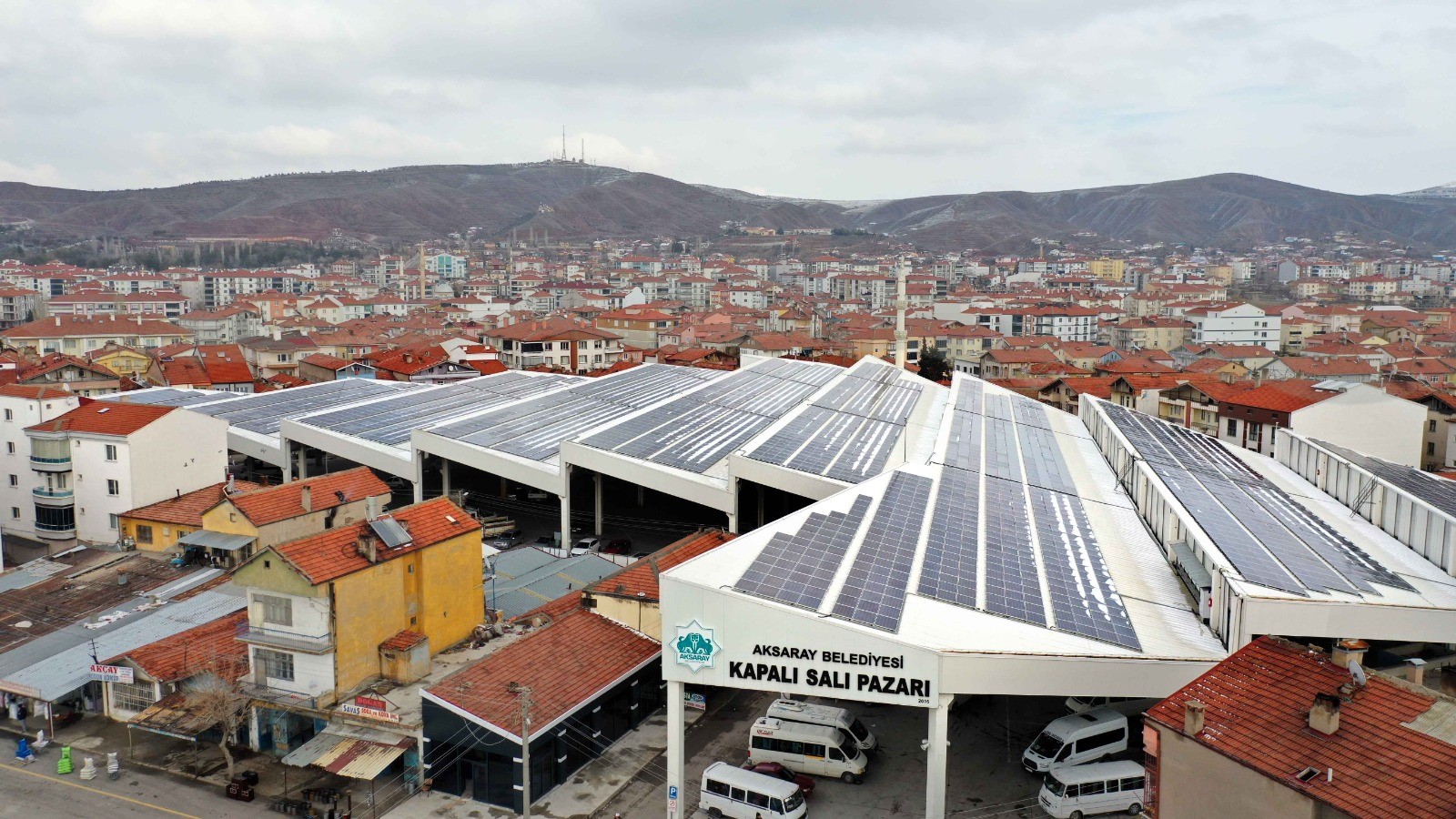 Güneş Enerji Santrali ile Aksaray Belediyesi Kendi Elektriğini Üretiyor