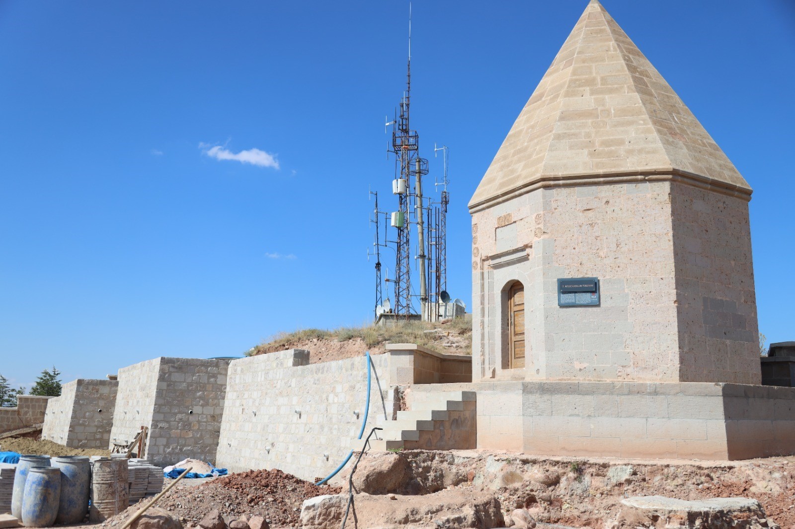 Başkan Dinçer; ‘’Ecdadımızın Adını Gelecek Nesillere Ulaştırmak Vefa Borcumuzdur’’