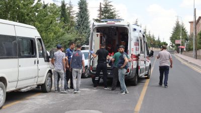 Nevşehir'in Nar beldesinde çalıştığı inşaatın merdiveninden düşerek yaralanan işçi hastaneye