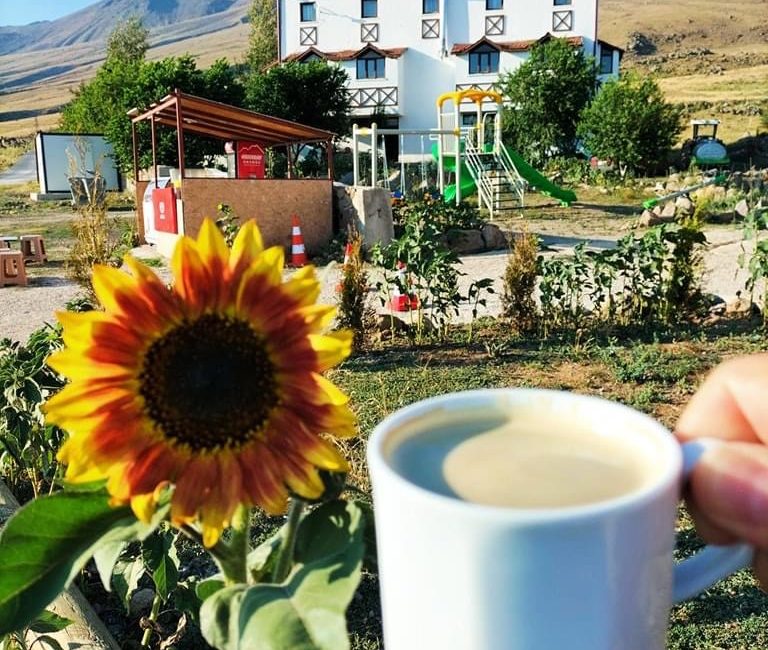 Vatandaşlar Serinlemek İçin Hasandağı'nı Tercih Ediyor