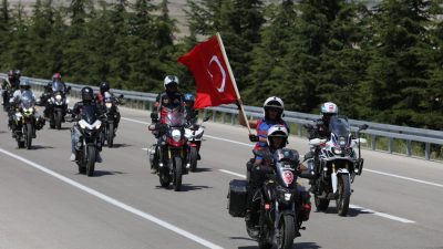 Aksaray Valiliği ve Aksaray Belediyesi'nin koordinasyonunda, Aksaray Motosiklet Sporları Derneği