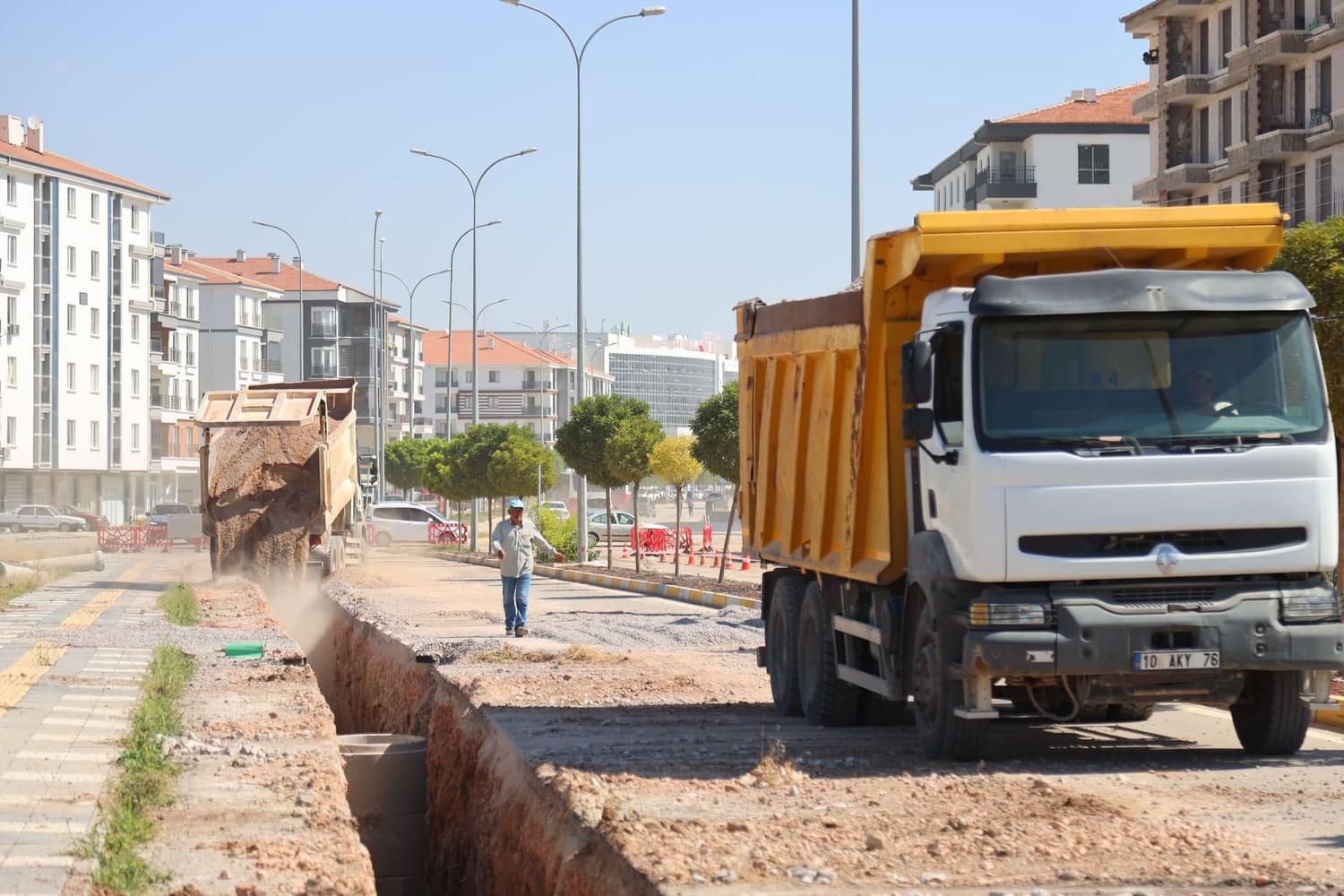 Başkan Dinçer’den dev altyapı atağı: Şehir şantiyeye döndü!