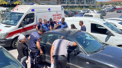 Kayseri'de kapıları kilitlenen otomobilde mahsur kalan 80 yaşındaki kadını itfaiye
