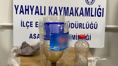 Kayseri’nin Yahyalı ilçesinde uyuşturucu operasyonunda 5 zanlı gözaltına alındı. Yahyalı