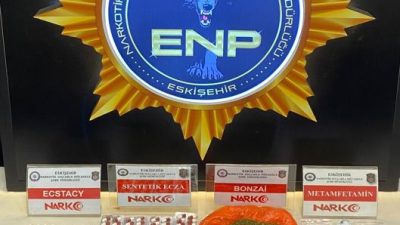 Eskişehir’in Tepebaşı ilçesinde düzenlenen uyuşturucu operasyonunda 6 zanlı yakalandı. İl
