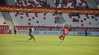 Aksaray Belediyespor Türkiye İkinci Ligi'nde Bodrumspor ve Çorumspor'da şampiyonluk heyecanı