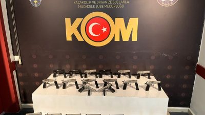 Aksaray İl Emniyet Müdürlüğü ekipleri tarafından şehir içerisinde icra edilen