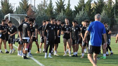 TFF 2. Lig Kırmızı Grup ekiplerinden Motolux 68 Aksarayspor, 1.