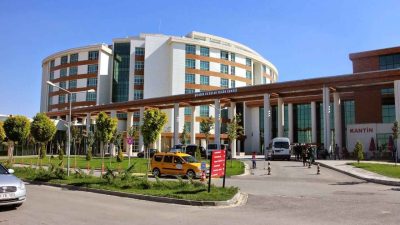 Karaman'da çıkan bıçaklı kavgada 1 kişi hayatını kaybetti.