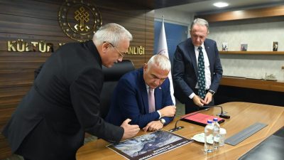 Bakan Ersoy’la Ankara’da, Aksaray’ın turizm projelerini masaya yatırdı.