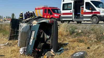 Konya'nın Akşehir ilçesinde, otomobille çarpışan motosikletin sürücüsü hayatını kaybetti.